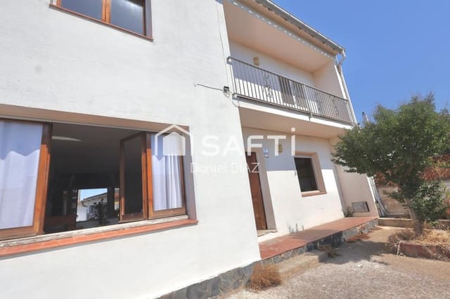 5 sovrum Finca/Hus på landet till salu i Vidreres - 330 000 € (Ref: 10020407)