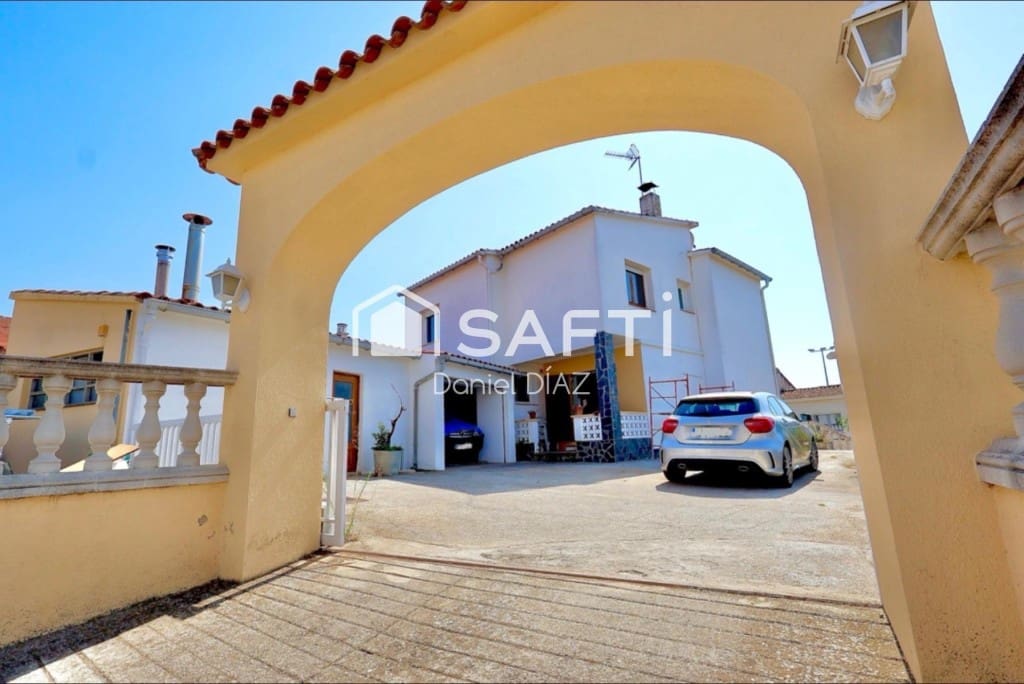 5 sovrum Finca/Hus på landet till salu i Vidreres - 330 000 € (Ref: 10020407)