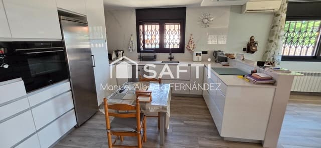 3 quarto Moradia para venda em Fogars de la Selva com piscina garagem - 380 000 € (Ref: 10022186)