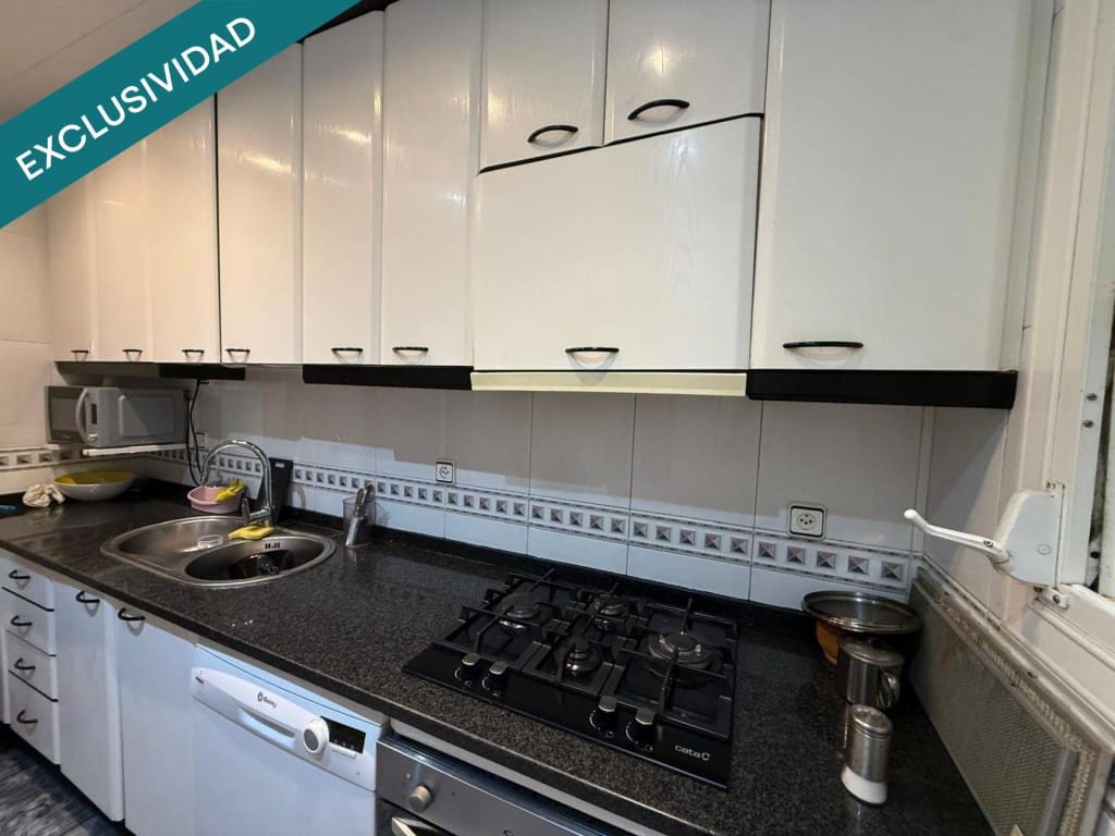 4 sovrum Lägenhet till salu i Pineda de Mar - 210 000 € (Ref: 10022187)