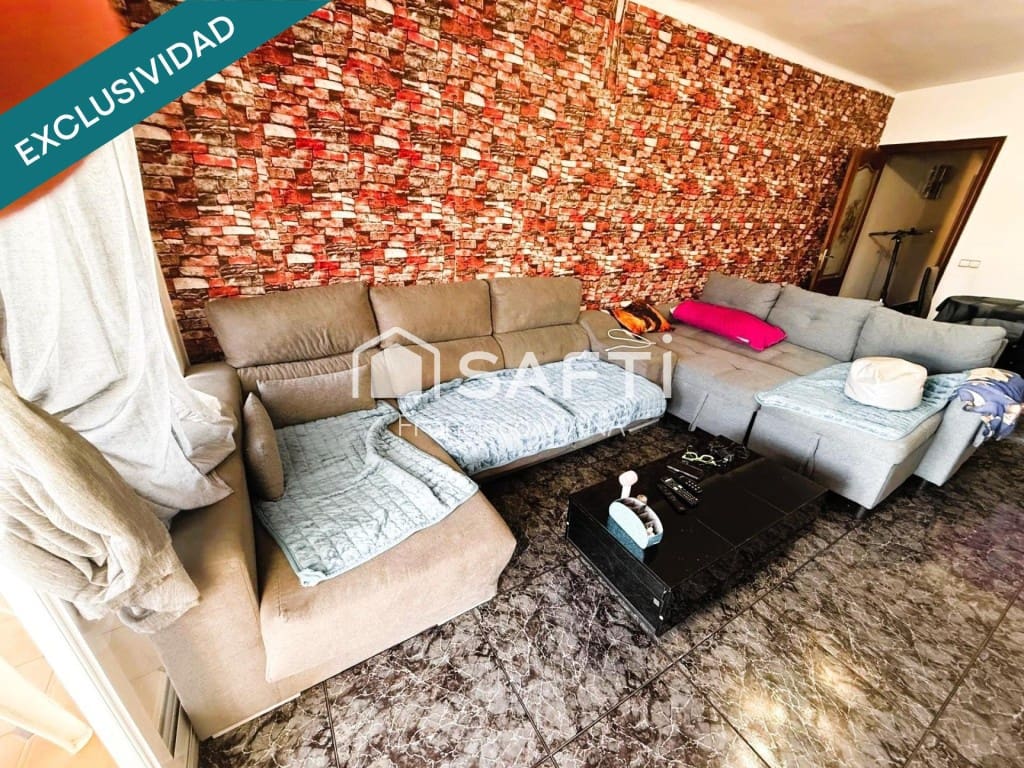 4 sovrum Lägenhet till salu i Pineda de Mar - 210 000 € (Ref: 10022187)