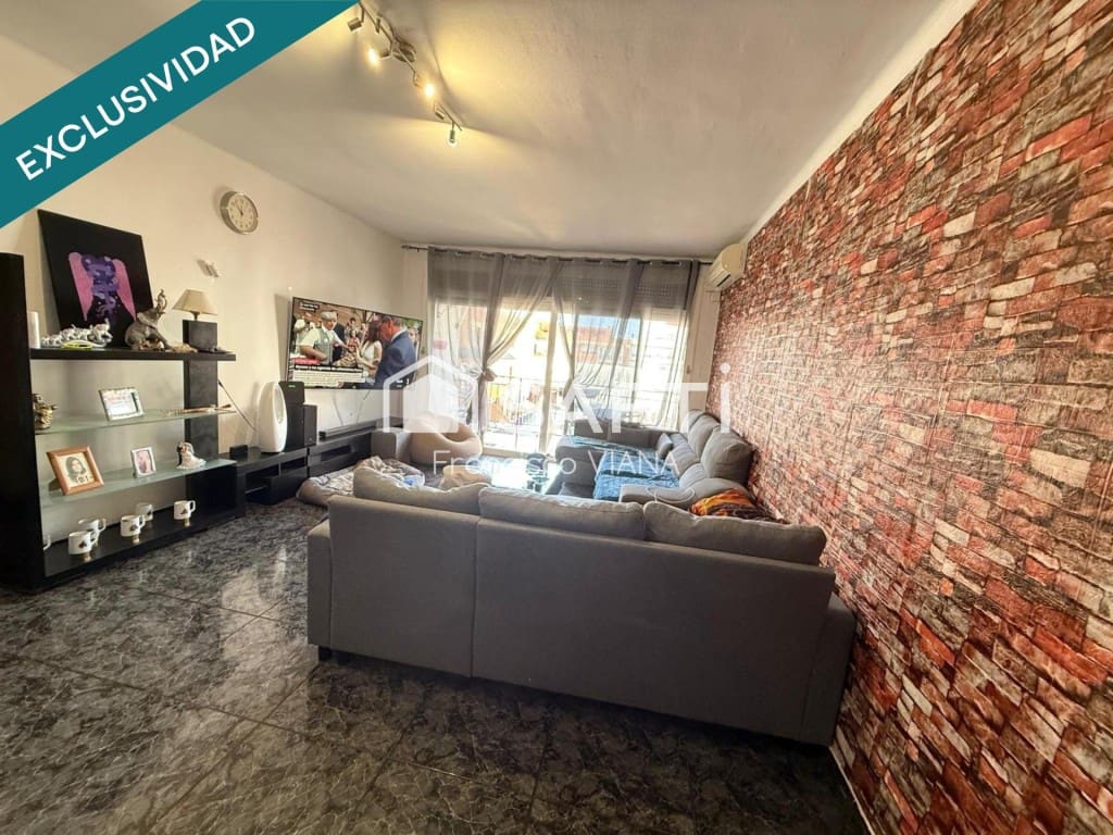 4 sovrum Lägenhet till salu i Pineda de Mar - 210 000 € (Ref: 10022187)