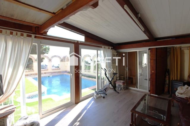 5 makuuhuone Huvila myytävänä paikassa Serra Brava, Lloret de Mar mukana uima-altaan 
autotalli - 449 000 € (Ref: 10022190)