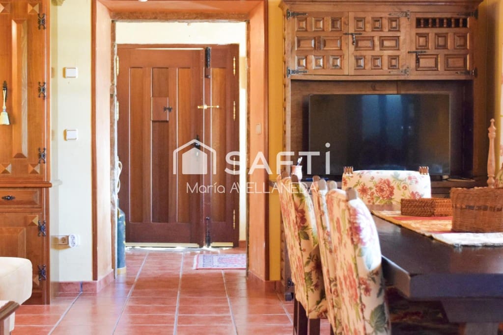 6 Zimmer Finca/Landgut zu verkaufen in Riello - 294.000 € (Ref: 10022191)