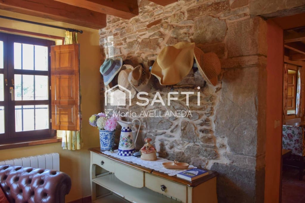 6 Zimmer Finca/Landgut zu verkaufen in Riello - 294.000 € (Ref: 10022191)