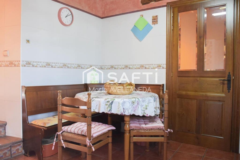 6 Zimmer Finca/Landgut zu verkaufen in Riello - 294.000 € (Ref: 10022191)
