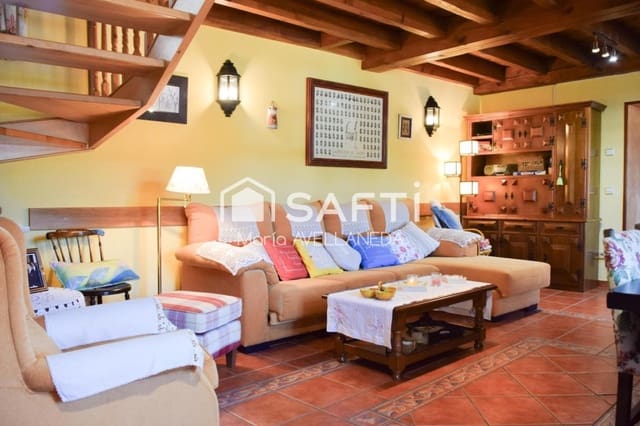 6 Zimmer Finca/Landgut zu verkaufen in Riello - 294.000 € (Ref: 10022191)
