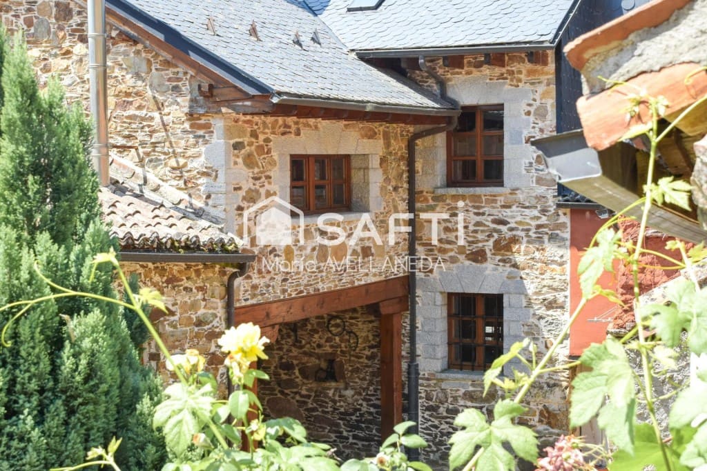 6 Zimmer Finca/Landgut zu verkaufen in Riello - 294.000 € (Ref: 10022191)