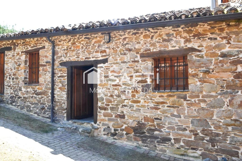 6 Zimmer Finca/Landgut zu verkaufen in Riello - 294.000 € (Ref: 10022191)