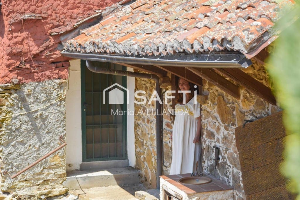 6 Zimmer Finca/Landgut zu verkaufen in Riello - 294.000 € (Ref: 10022191)