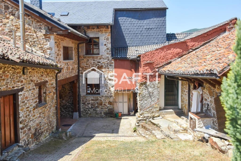 6 Zimmer Finca/Landgut zu verkaufen in Riello - 294.000 € (Ref: 10022191)