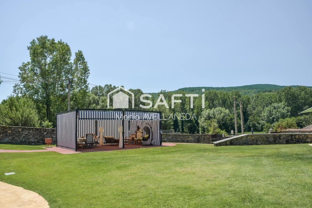6 bedroom Finca/Country House for sale in Riello with pool garage - € 294,000 (Ref: 10022191)