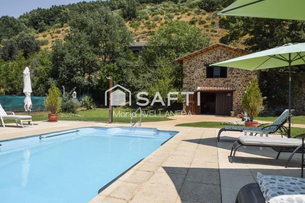 6 bedroom Finca/Country House for sale in Riello with pool garage - € 294,000 (Ref: 10022191)