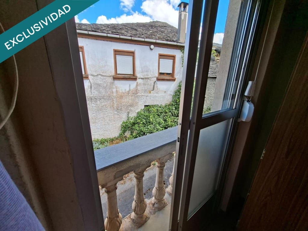 Adosado de 3 habitaciones en Carucedo en venta - 35.000 € (Ref: 10022193)