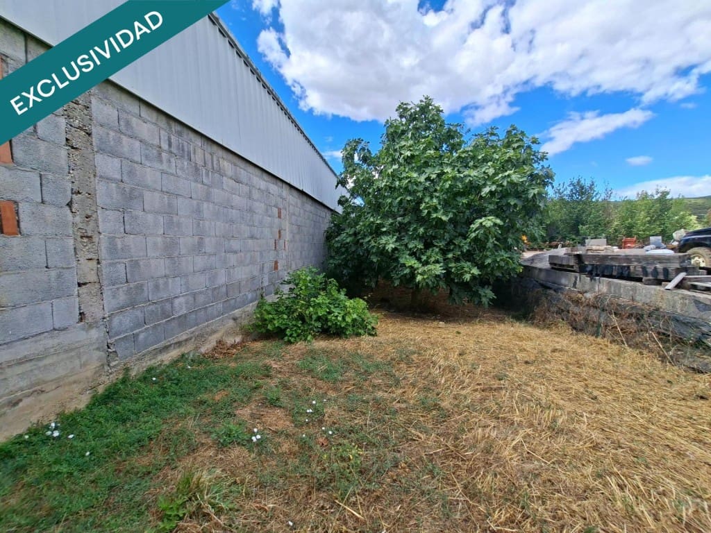 Adosado de 3 habitaciones en Carucedo en venta - 35.000 € (Ref: 10022193)