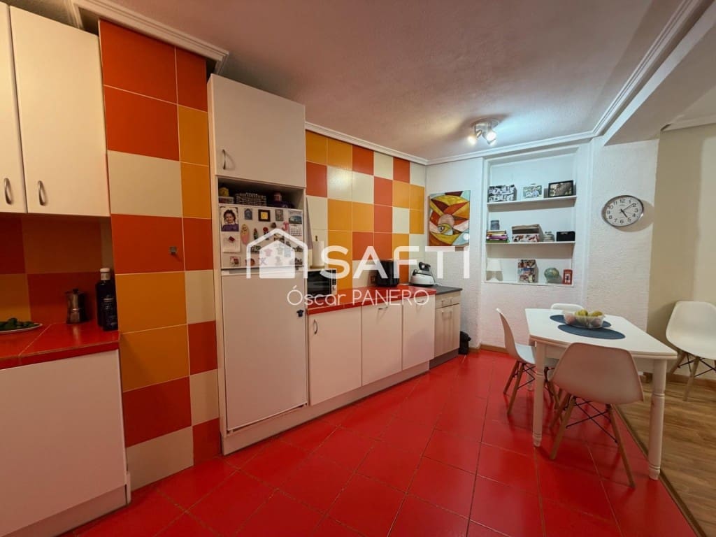 2 sovrum Lägenhet till salu i Leon stad - 169 000 € (Ref: 10022197)