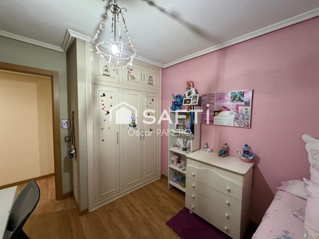 2 sovrum Lägenhet till salu i Leon stad - 169 000 € (Ref: 10022197)