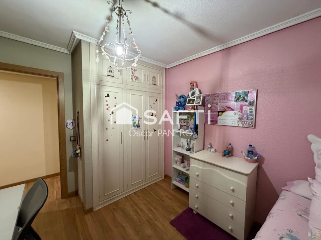 2 sovrum Lägenhet till salu i Leon stad - 169 000 € (Ref: 10022197)