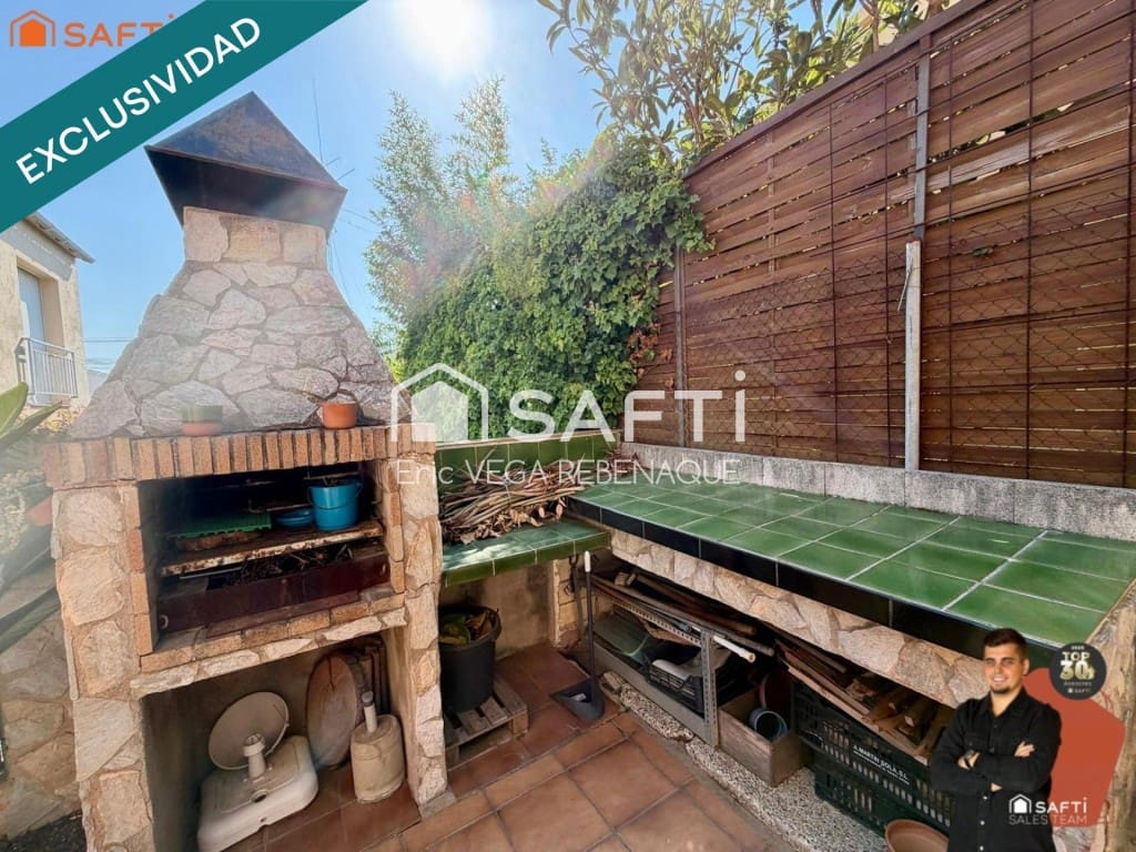 5 Zimmer Villa zu verkaufen in Pineda de Mar mit Garage - 380.000 € (Ref: 10023774)