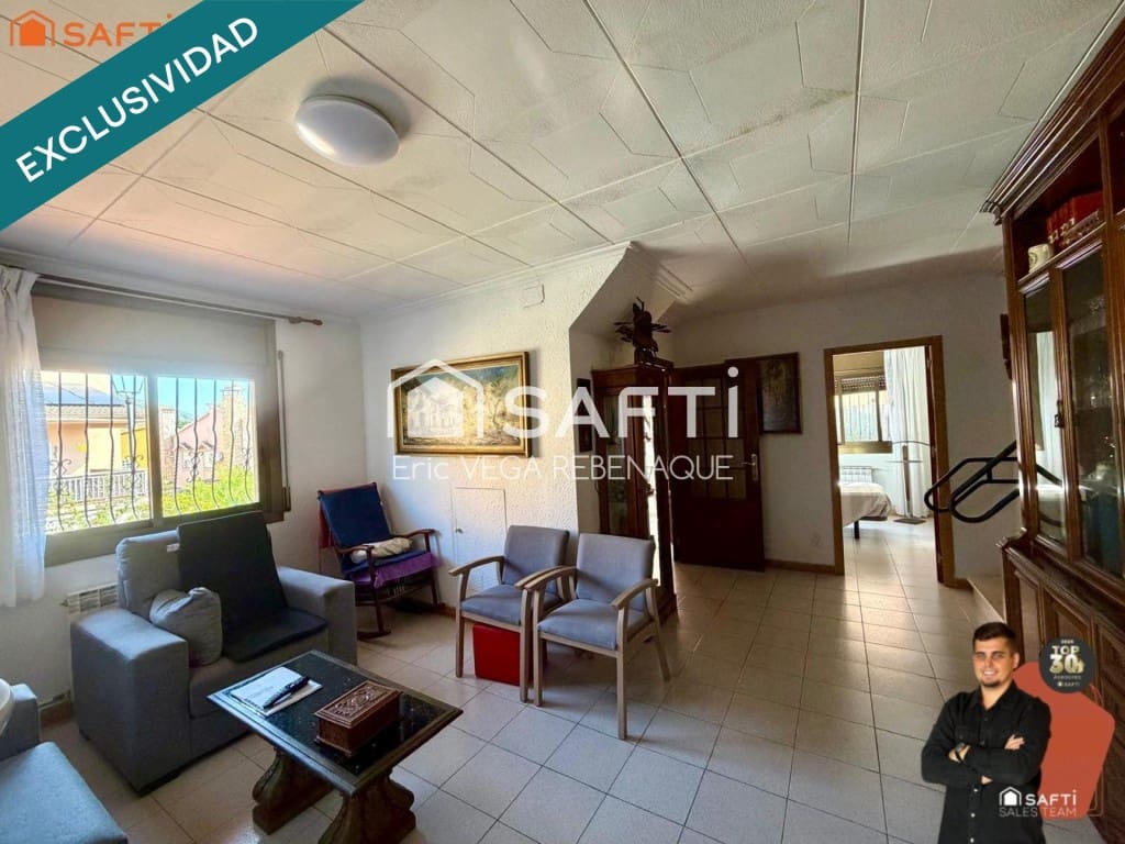 5 Zimmer Villa zu verkaufen in Pineda de Mar mit Garage - 380.000 € (Ref: 10023774)