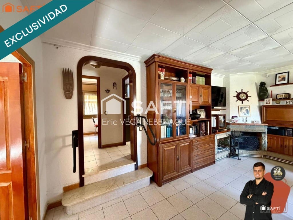 5 Zimmer Villa zu verkaufen in Pineda de Mar mit Garage - 380.000 € (Ref: 10023774)