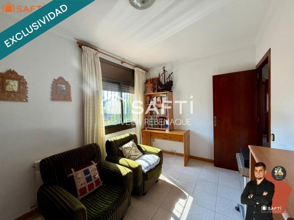 5 Zimmer Villa zu verkaufen in Pineda de Mar mit Garage - 380.000 € (Ref: 10023774)