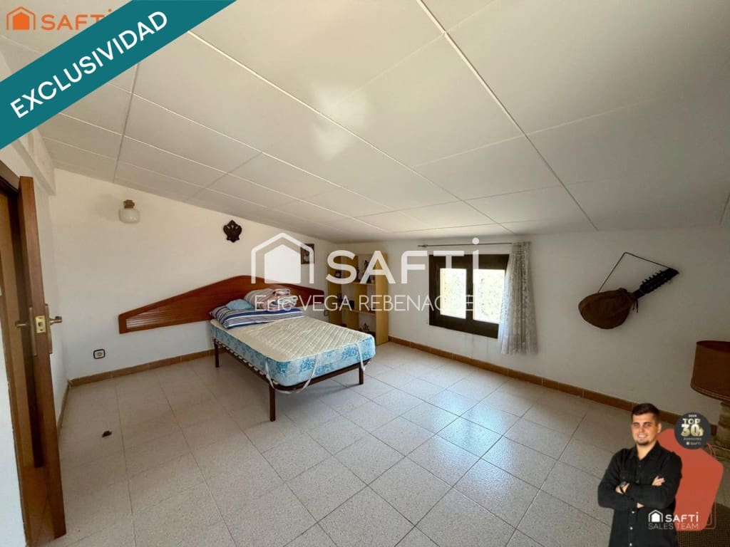 5 Zimmer Villa zu verkaufen in Pineda de Mar mit Garage - 380.000 € (Ref: 10023774)