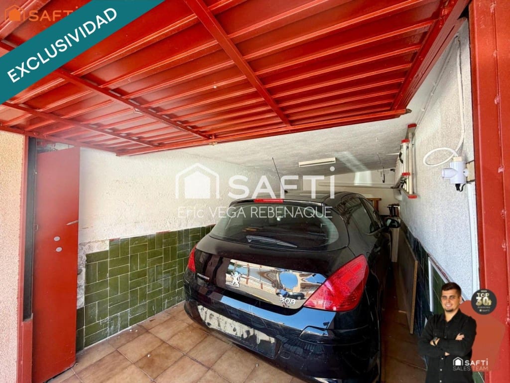 5 Zimmer Villa zu verkaufen in Pineda de Mar mit Garage - 380.000 € (Ref: 10023774)