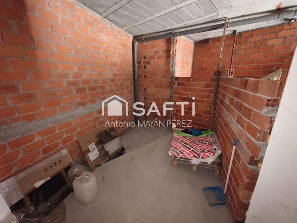 Kommersiell till salu i Ribeira - 67 500 € (Ref: 10023775)