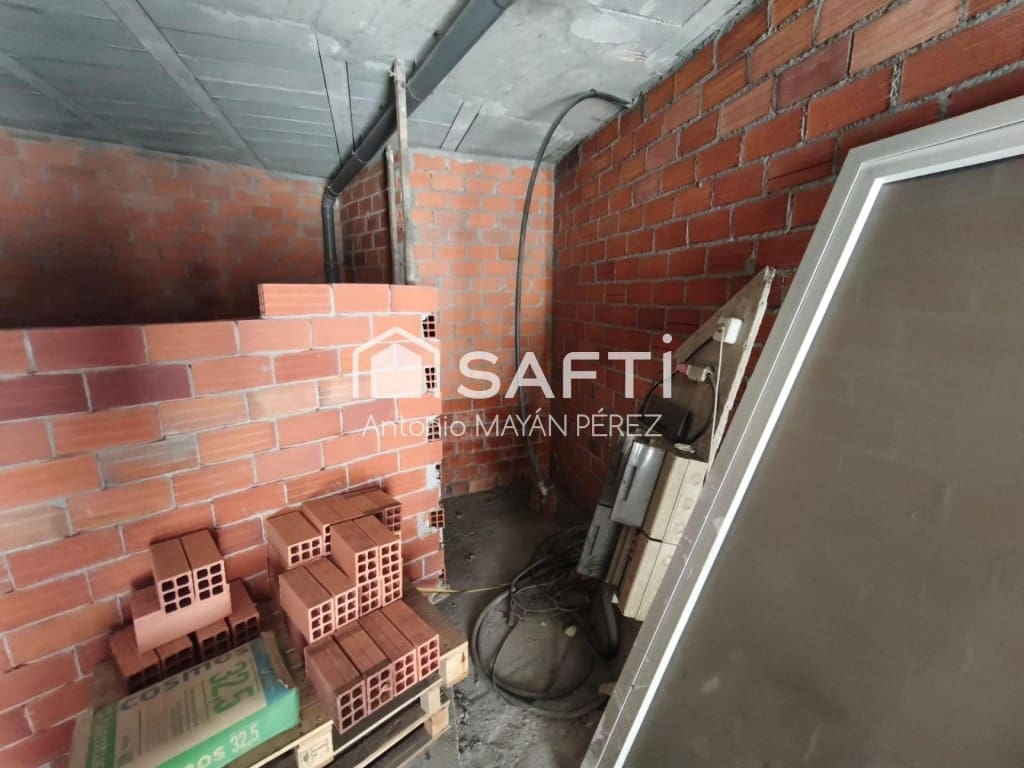 Kommersiell till salu i Ribeira - 67 500 € (Ref: 10023775)