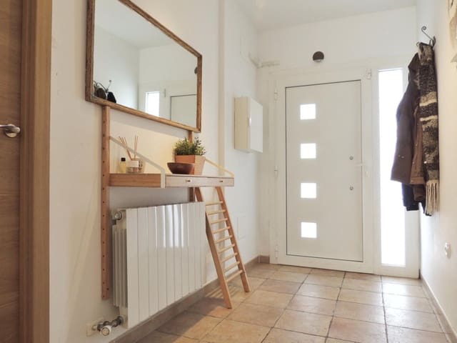 3 Zimmer Villa zu verkaufen in Mas Altaba, Maçanet de la Selva mit Pool - 320.000 € (Ref: 10023777)