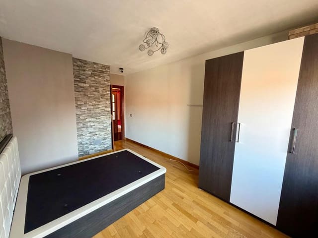 2 makuuhuone Huoneisto myytävänä paikassa San Andrés del Rabanedo - 139 000 € (Ref: 10023781)
