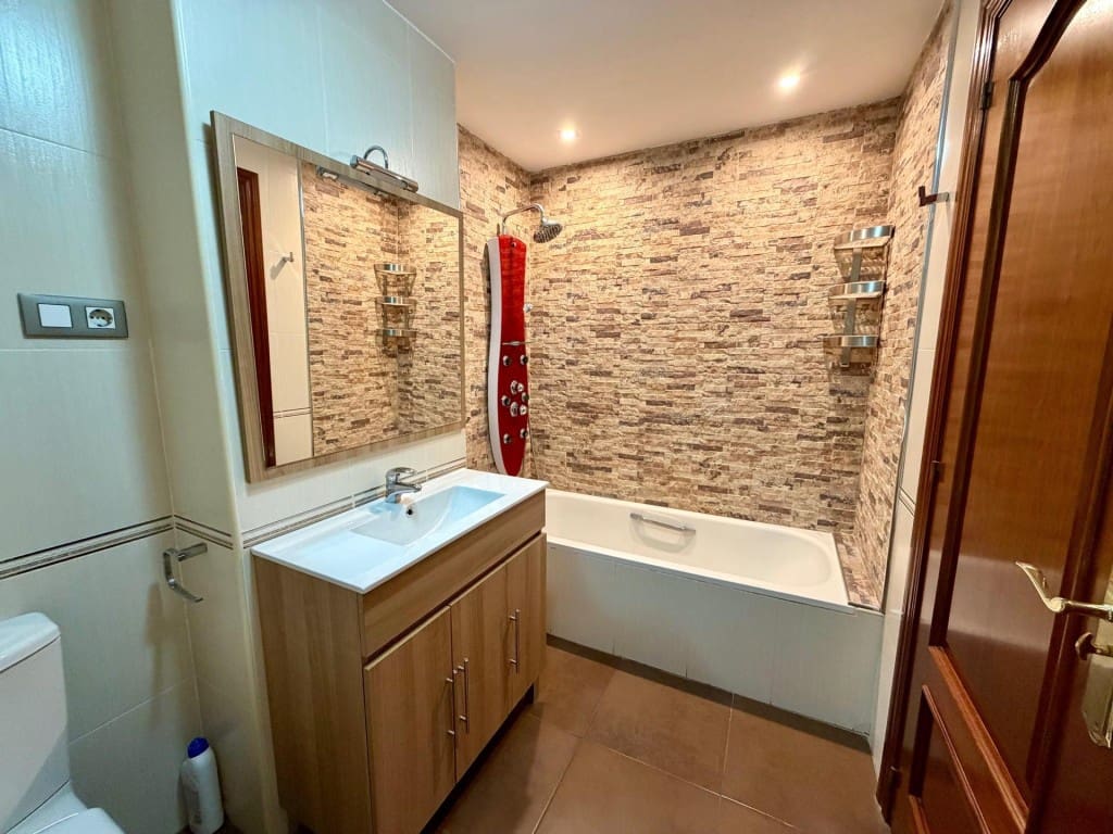 2 makuuhuone Huoneisto myytävänä paikassa San Andres del Rabanedo - 139 000 € (Ref: 10023781)
