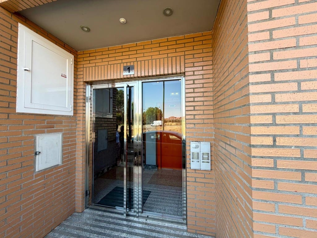 2 makuuhuone Huoneisto myytävänä paikassa San Andres del Rabanedo - 139 000 € (Ref: 10023781)