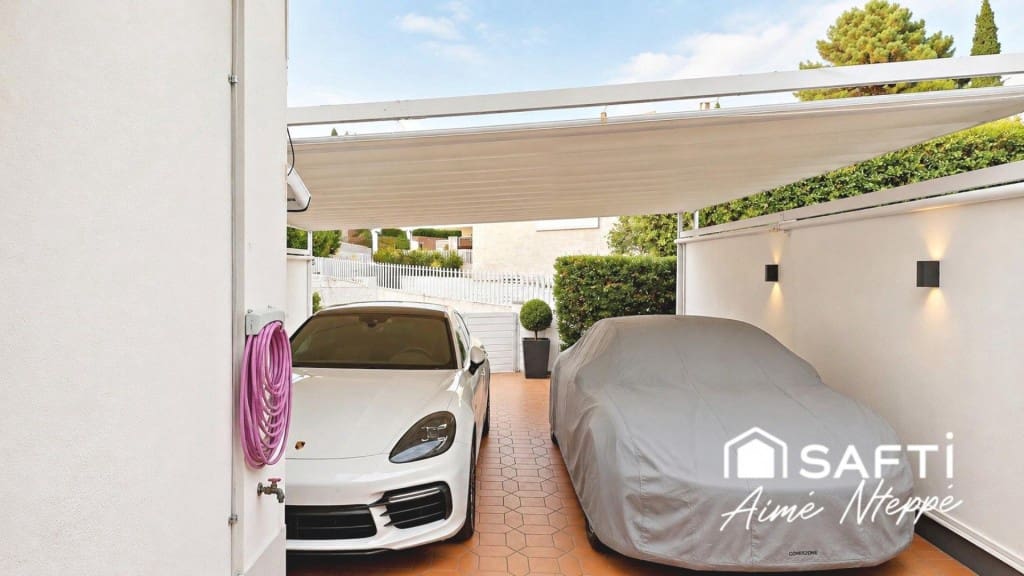 5 Zimmer Villa zu verkaufen in Girona Stadt mit Pool Garage - 750.000 € (Ref: 10025386)