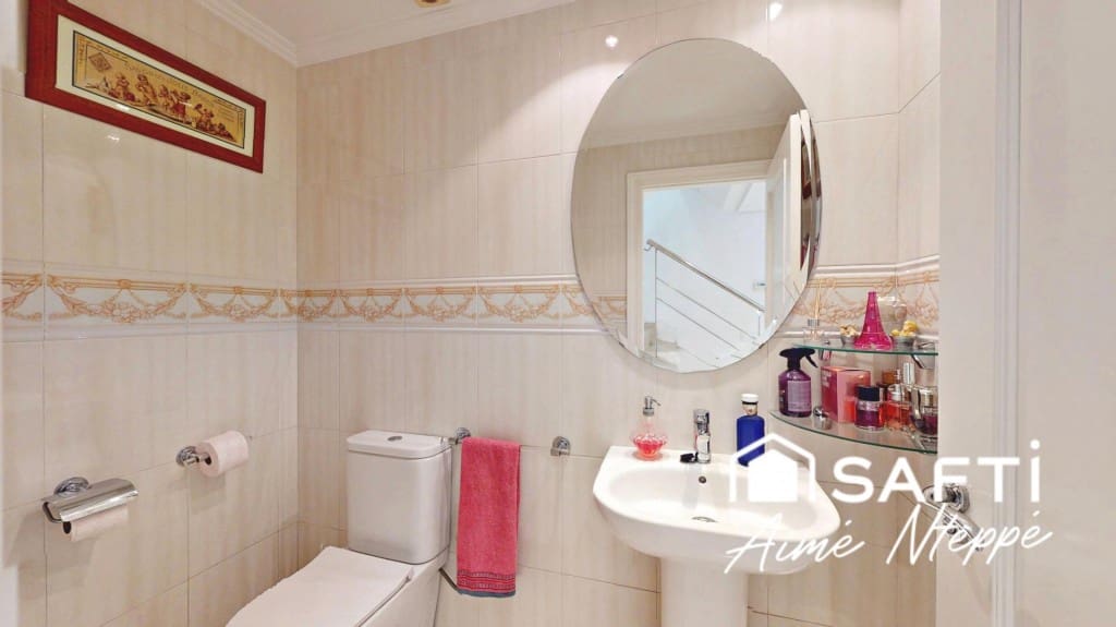 5 Zimmer Villa zu verkaufen in Girona Stadt mit Pool Garage - 750.000 € (Ref: 10025386)