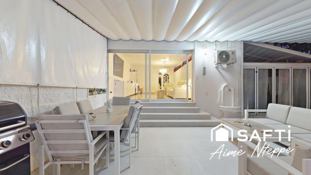 5 Zimmer Villa zu verkaufen in Girona Stadt mit Pool Garage - 750.000 € (Ref: 10025386)