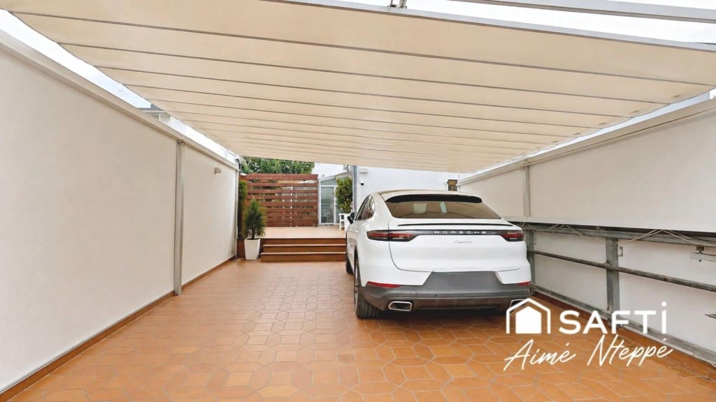 5 Zimmer Villa zu verkaufen in Girona Stadt mit Pool Garage - 750.000 € (Ref: 10025386)