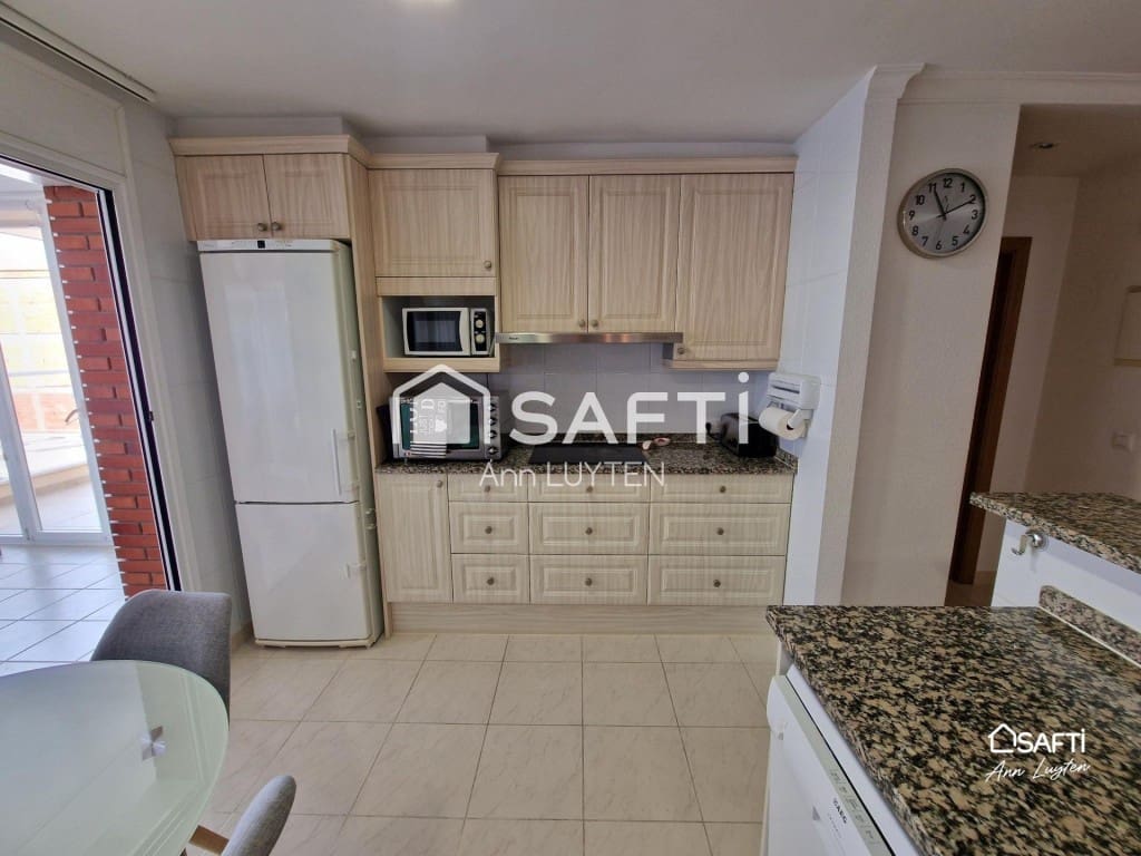 3 bedroom Penthouse for sale in Roses with garage - € 399,000 (Ref: 10027001)