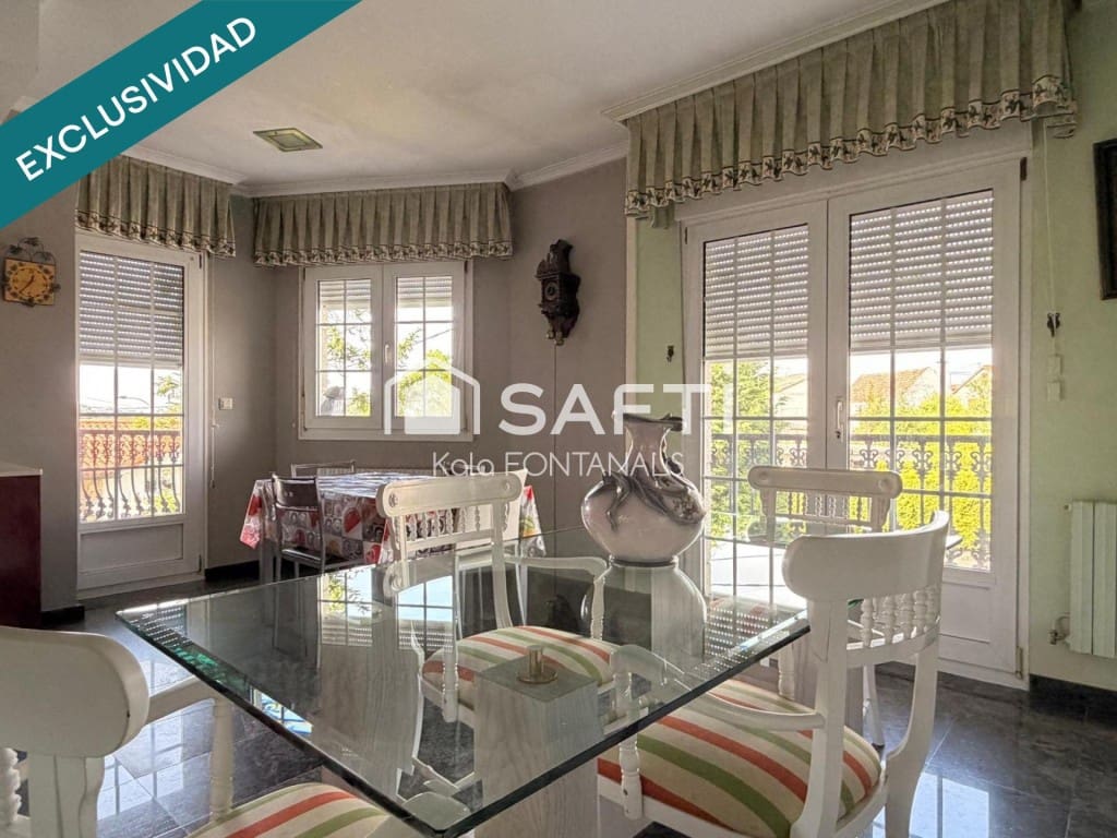 Oficina en Sanxenxo en venta - 950.000 € (Ref: 10027003)
