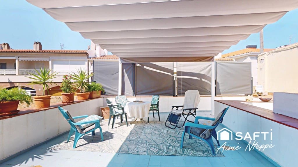 6 Zimmer Villa zu verkaufen in Llanca mit Pool - 790.000 € (Ref: 10030228)