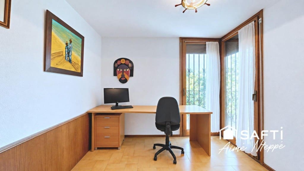 6 Zimmer Villa zu verkaufen in Llanca mit Pool - 790.000 € (Ref: 10030228)