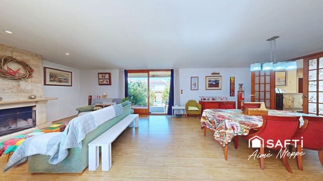 6 Zimmer Villa zu verkaufen in Llançà mit Pool - 790.000 € (Ref: 10030228)
