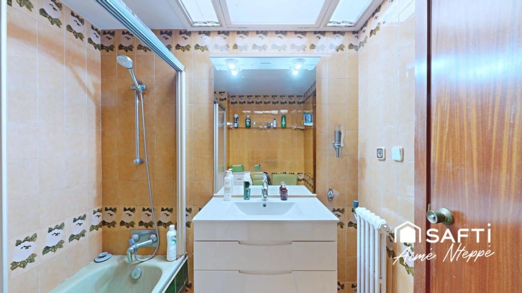 6 Zimmer Villa zu verkaufen in Llanca mit Pool - 790.000 € (Ref: 10030228)