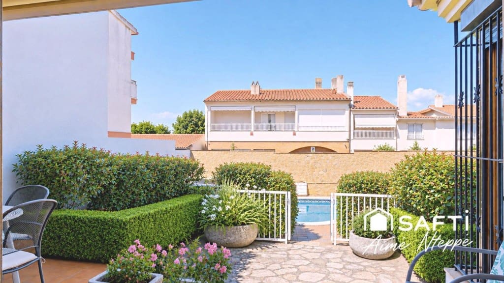 6 Zimmer Villa zu verkaufen in Llanca mit Pool - 790.000 € (Ref: 10030228)