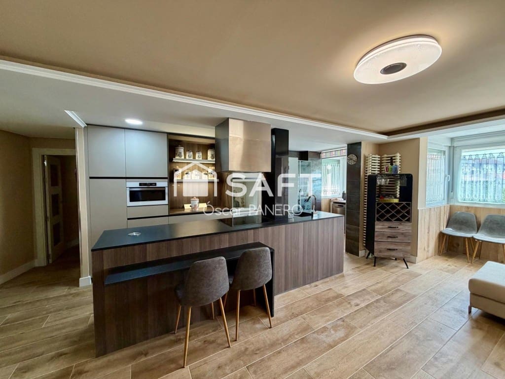 3 sovrum Lägenhet till salu i Leon stad - 275 000 € (Ref: 10030232)