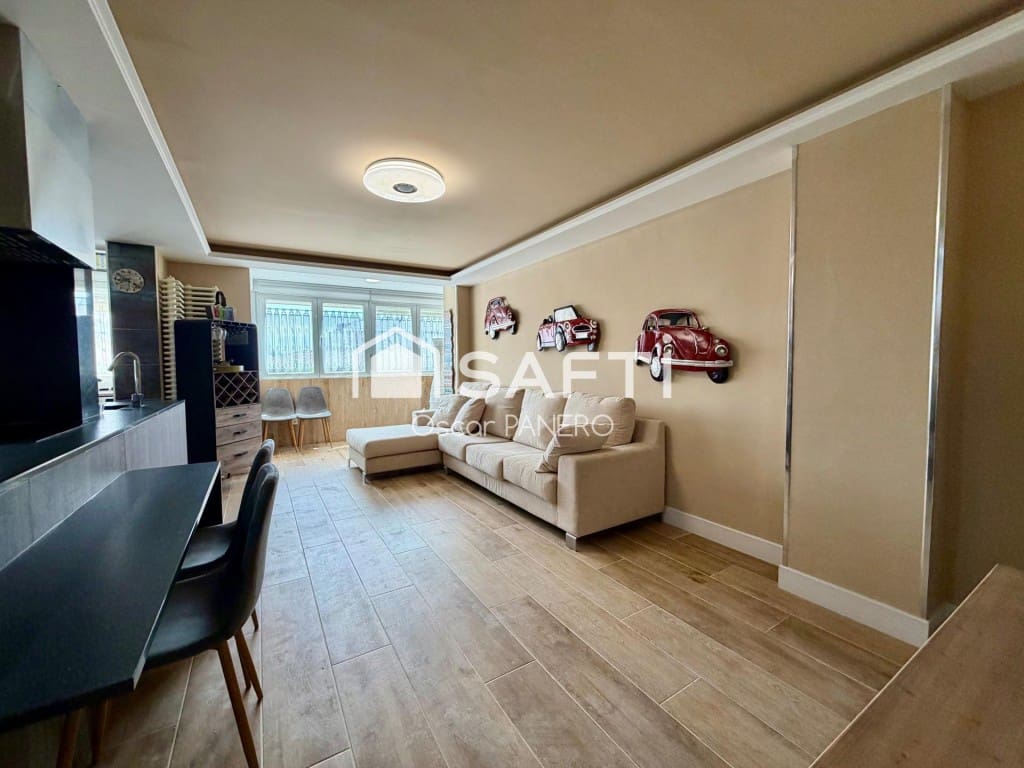 3 sovrum Lägenhet till salu i Leon stad - 275 000 € (Ref: 10030232)