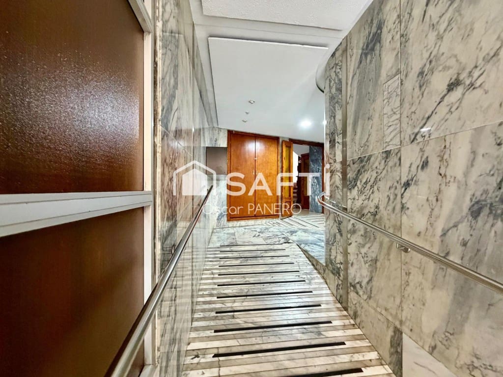 3 sovrum Lägenhet till salu i Leon stad - 275 000 € (Ref: 10030232)