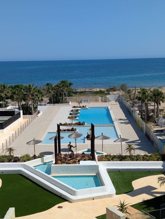 Apartamento de 3 habitaciones en Dénia en venta con piscina - 525.000 € (Ref: 10030235)