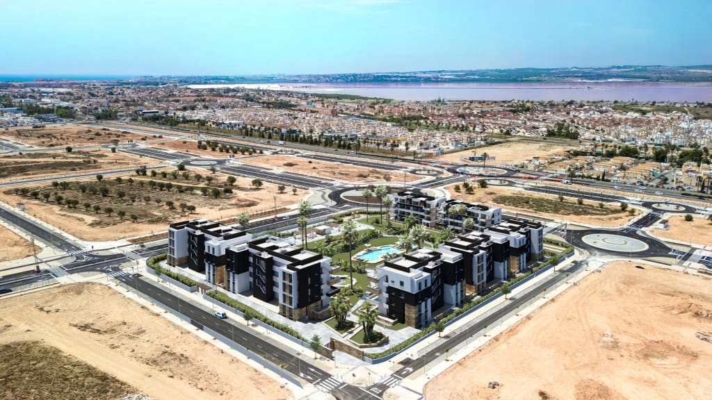 2 soveværelse Lejlighed til salg i Torrevieja med swimmingpool - € 333.000 (Ref: 10030245)